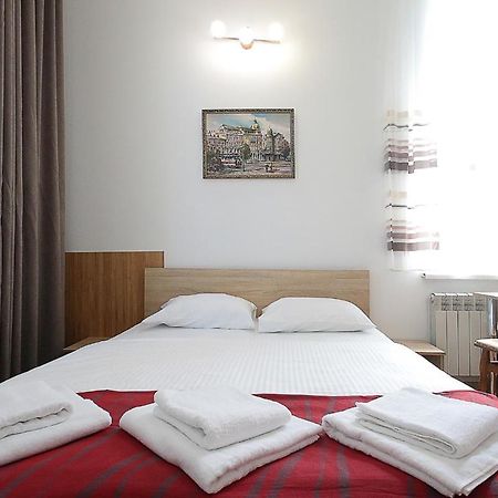Buk Apartments On Doroshenka 29 إلفيف المظهر الخارجي الصورة