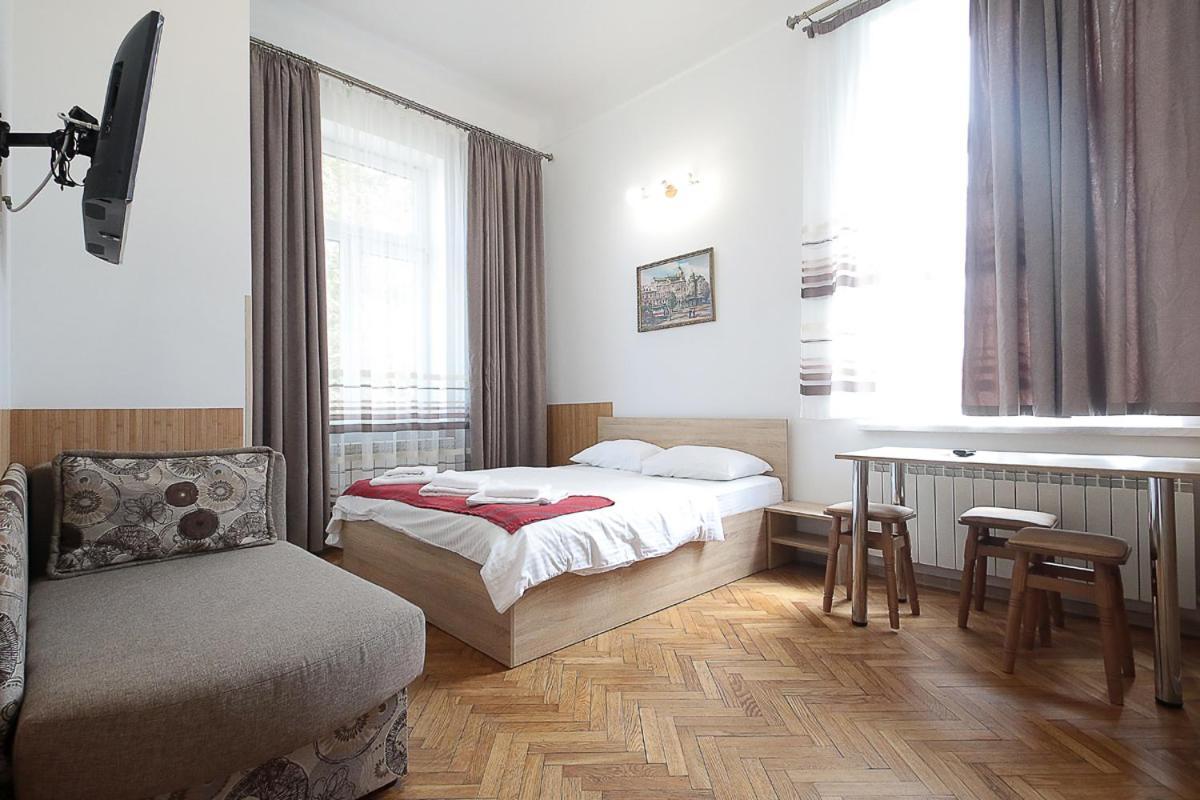 Buk Apartments On Doroshenka 29 إلفيف المظهر الخارجي الصورة